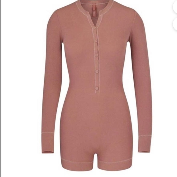 SKIMS Rose clay, skims onesie/romper - Picture 1 of 3